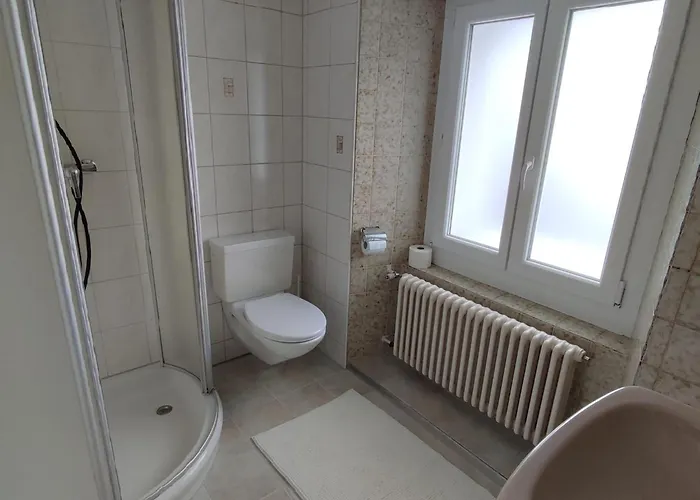 Haus Albula Apartman *