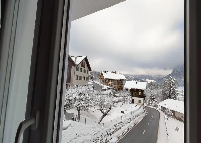 Haus Albula Apartman *