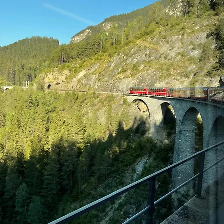 Haus Albula * Alvaneu