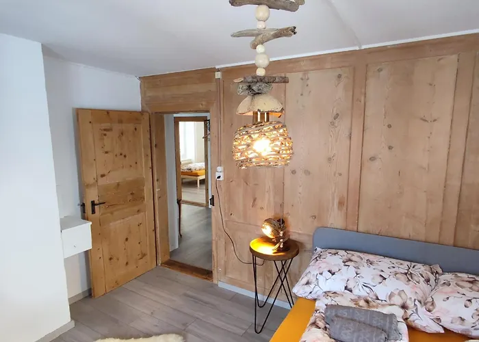 Haus Albula Apartamento *